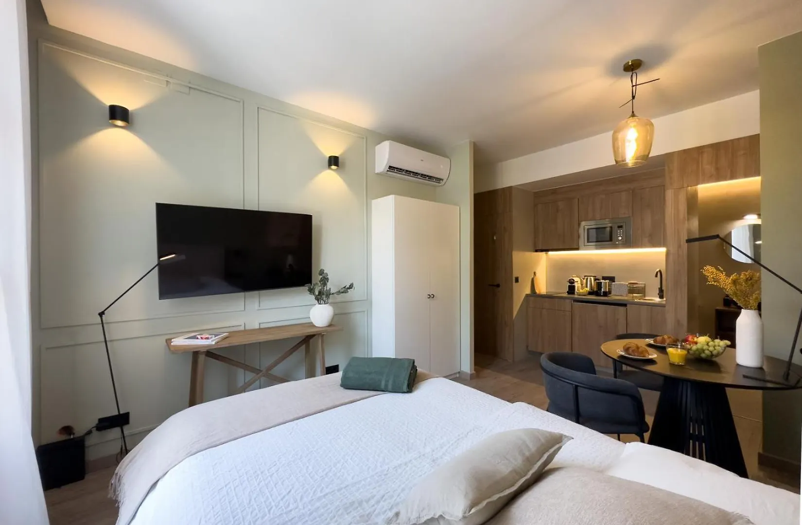 Beautiful & Comfy City Center Apartment Barcelona