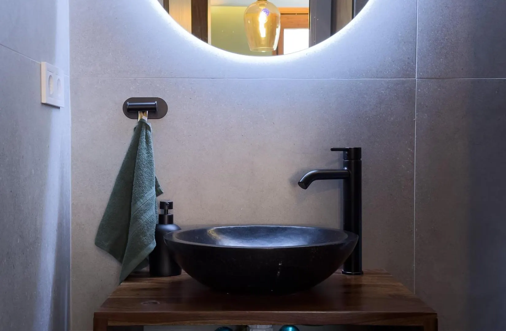 Beautiful & Comfy City Center Apartment Barcelona