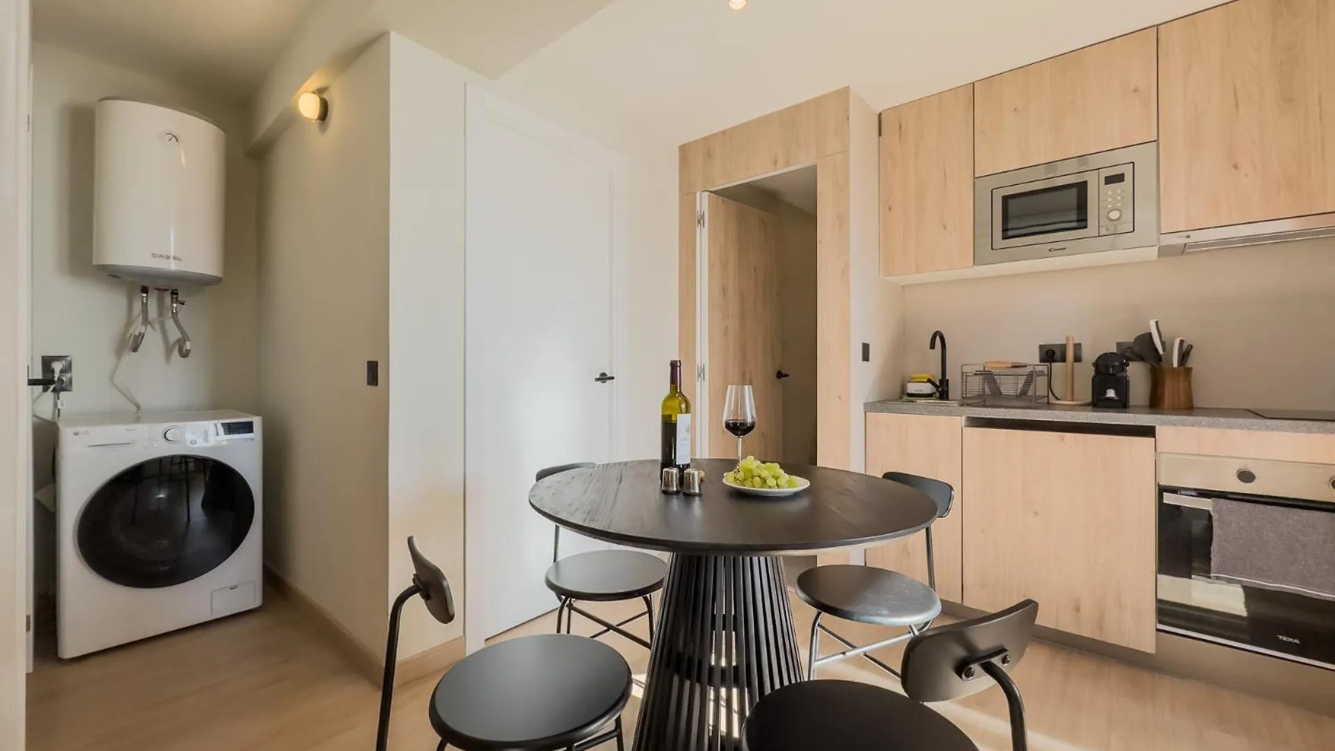 Beautiful & Comfy City Center Apartment Barcelona