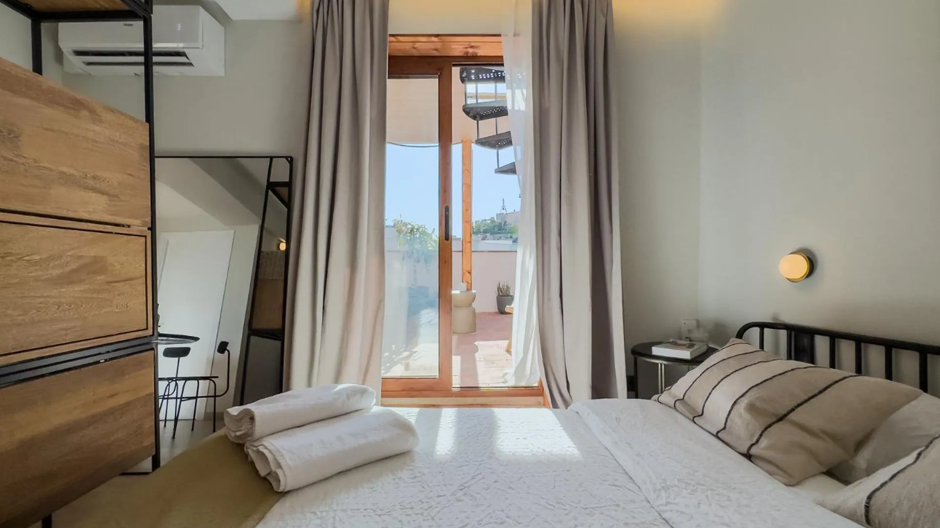 Beautiful & Comfy City Center Apartment Barcelona